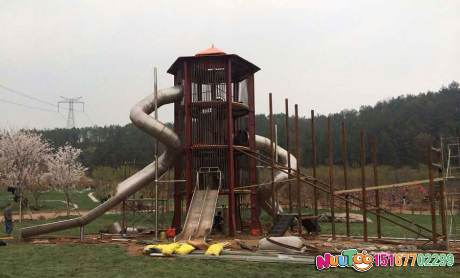 為何越來越多的地方都嚴(yán)格要求建造兒童戶外公園？