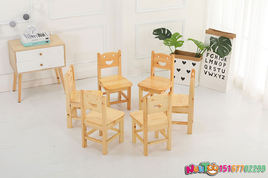 幼兒園桌椅及課桌椅功能尺寸標(biāo)準(zhǔn)是什么？要對(duì)尺寸格外了解